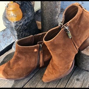 SAM EDELMAN Macon block heel boot double sided zip